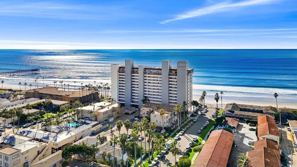 4767 Ocean Boulevard 203, San Diego, California 92109 home-pic-4