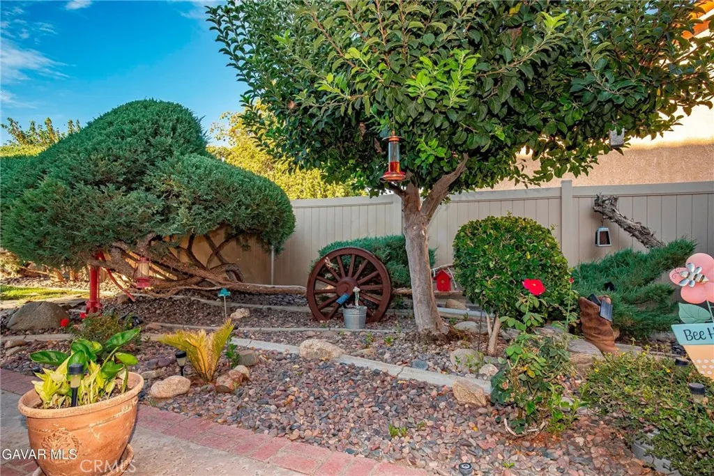 5619 W Avenue L4, Lancaster, California 93536 home-pic-41