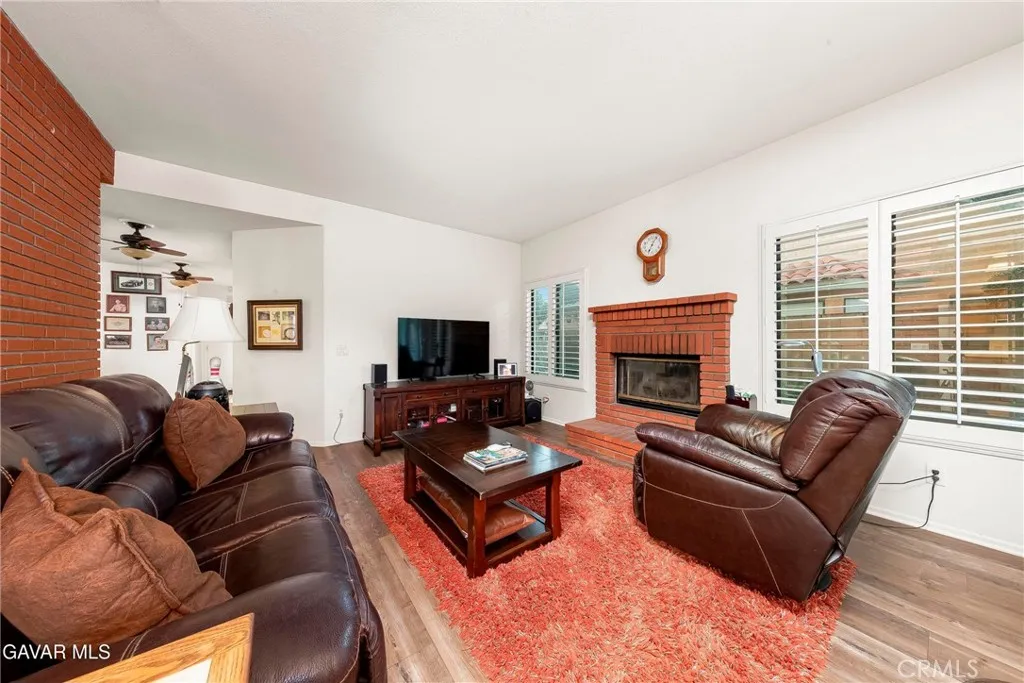 5619 W Avenue L4, Lancaster, California 93536 home-pic-11