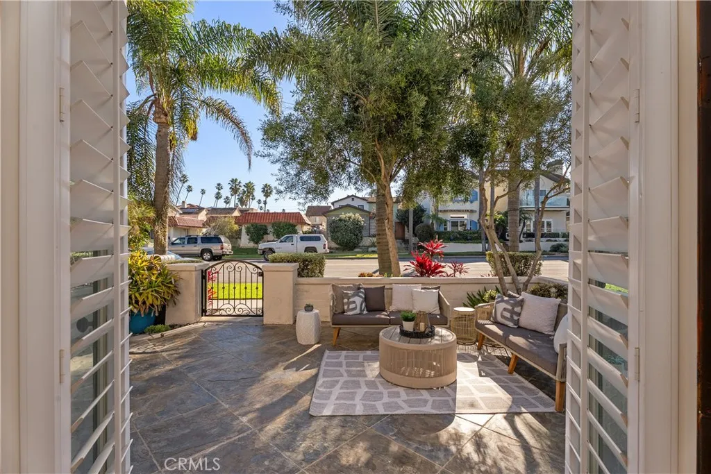 613 12th, Huntington Beach, California 92648 home-pic-2