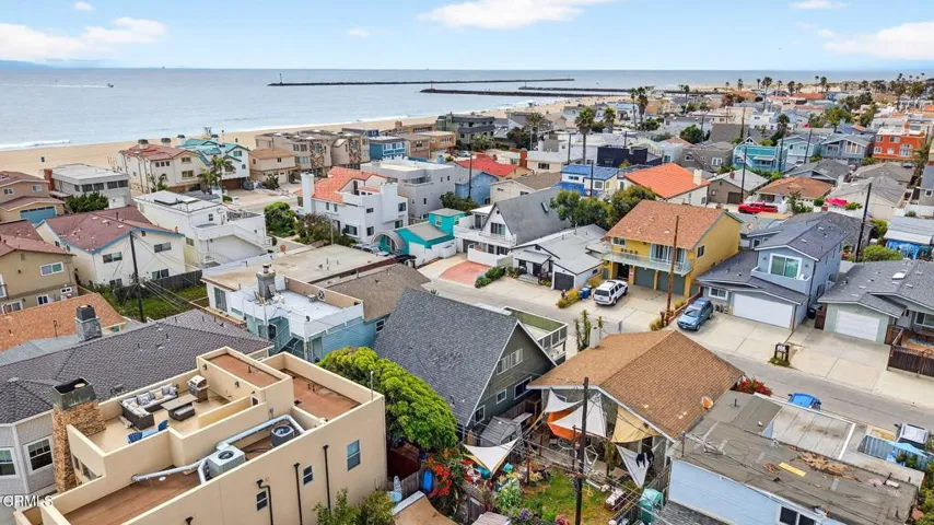 11-web-or-mls-UpmarketMedia-120Hue-aer-7