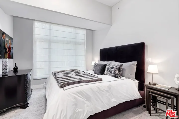 BR 3 on its own private wing