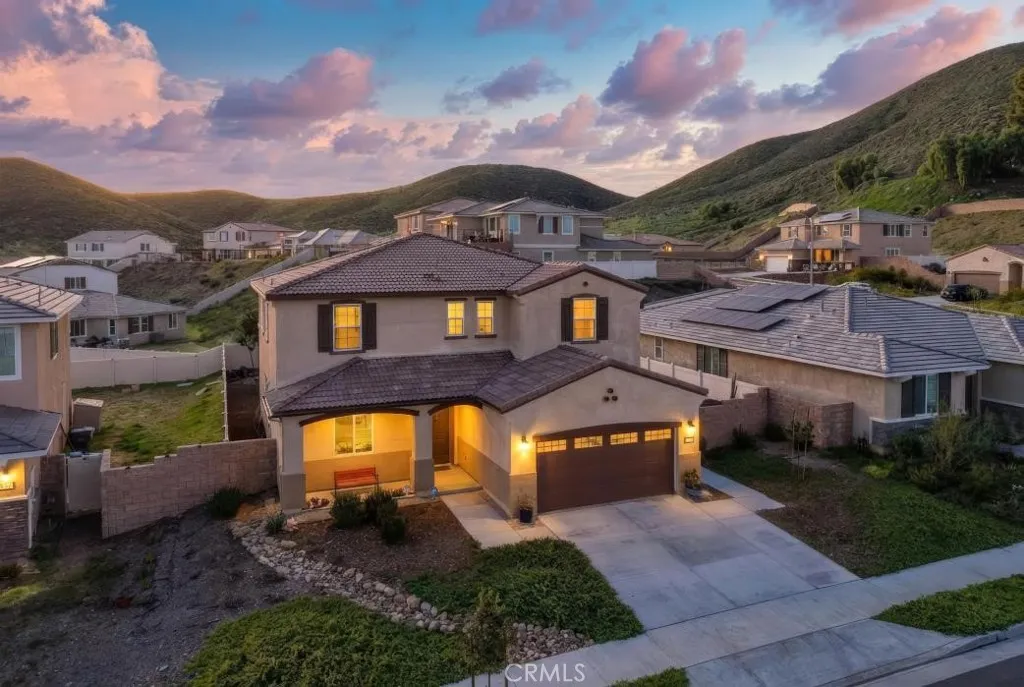 31723 Constellation, Menifee, California 92586 home-pic-1