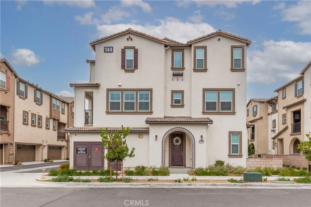 40709 Melrose Drive, Temecula, California 92591 home-pic-1