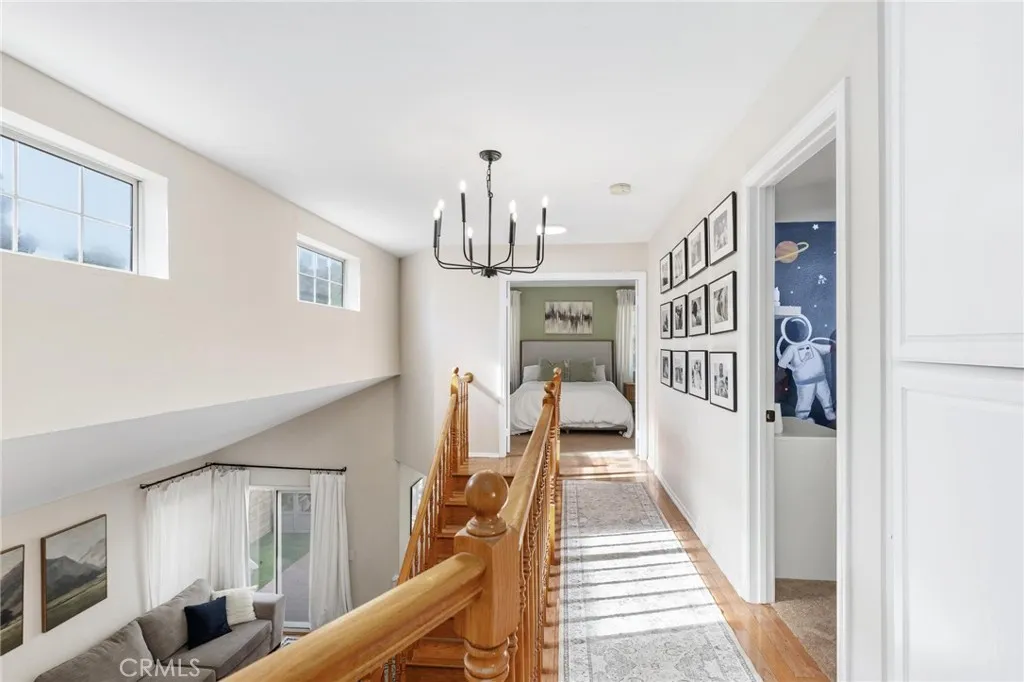 28205 Stonington Lane, Saugus, California 91350 home-pic-42