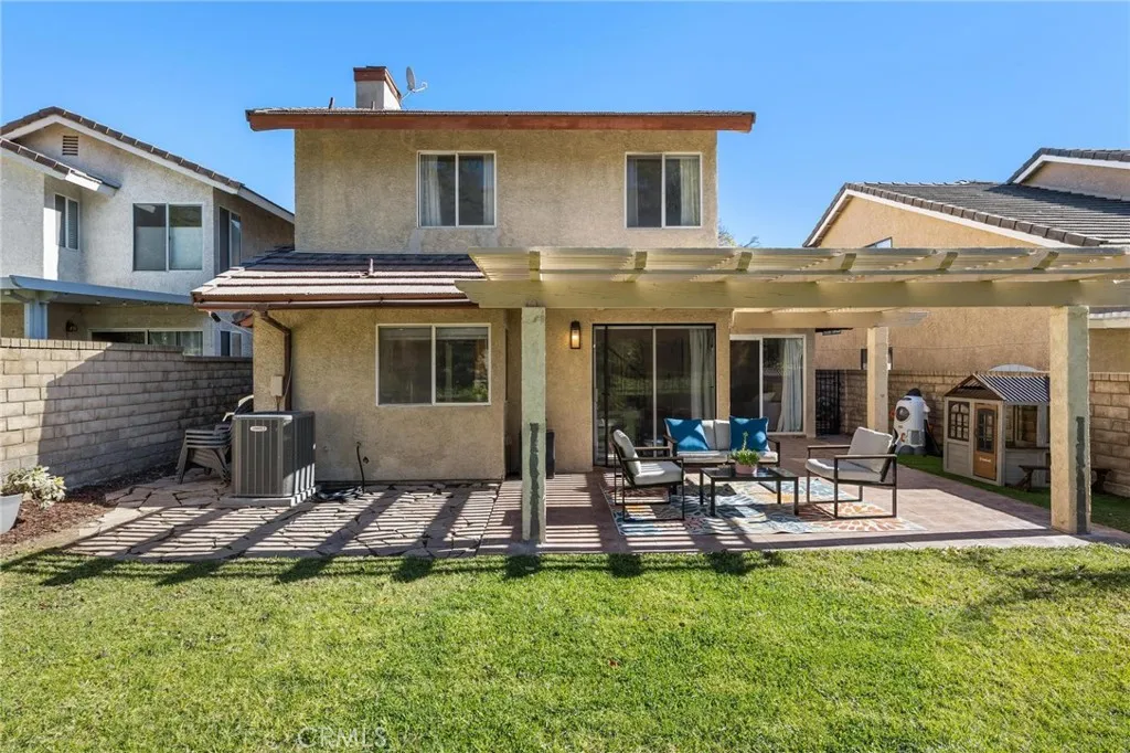 28205 Stonington Lane, Saugus, California 91350 home-pic-55