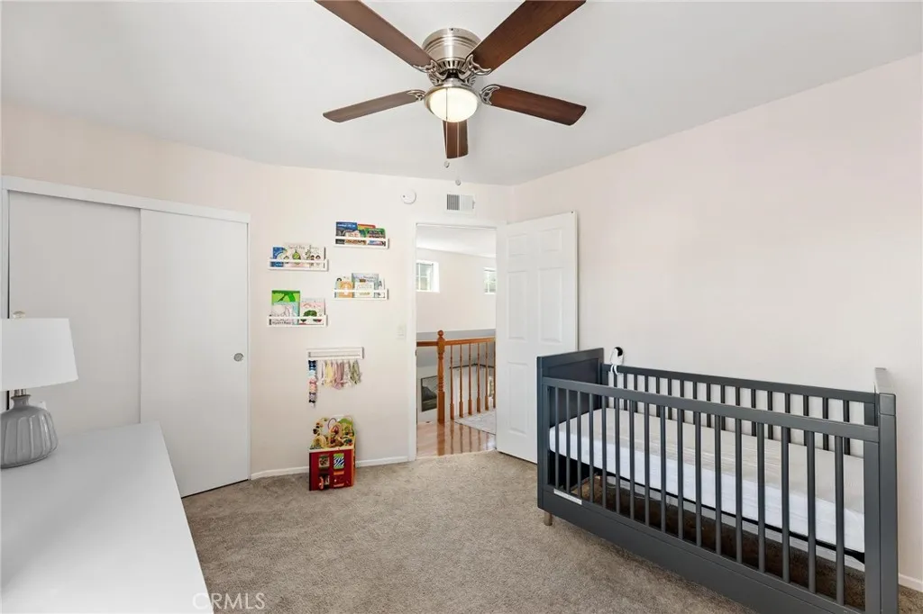 28205 Stonington Lane, Saugus, California 91350 home-pic-28