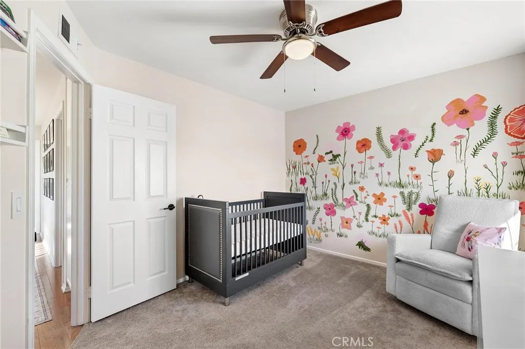 28205 Stonington Lane, Saugus, California 91350 home-pic-25