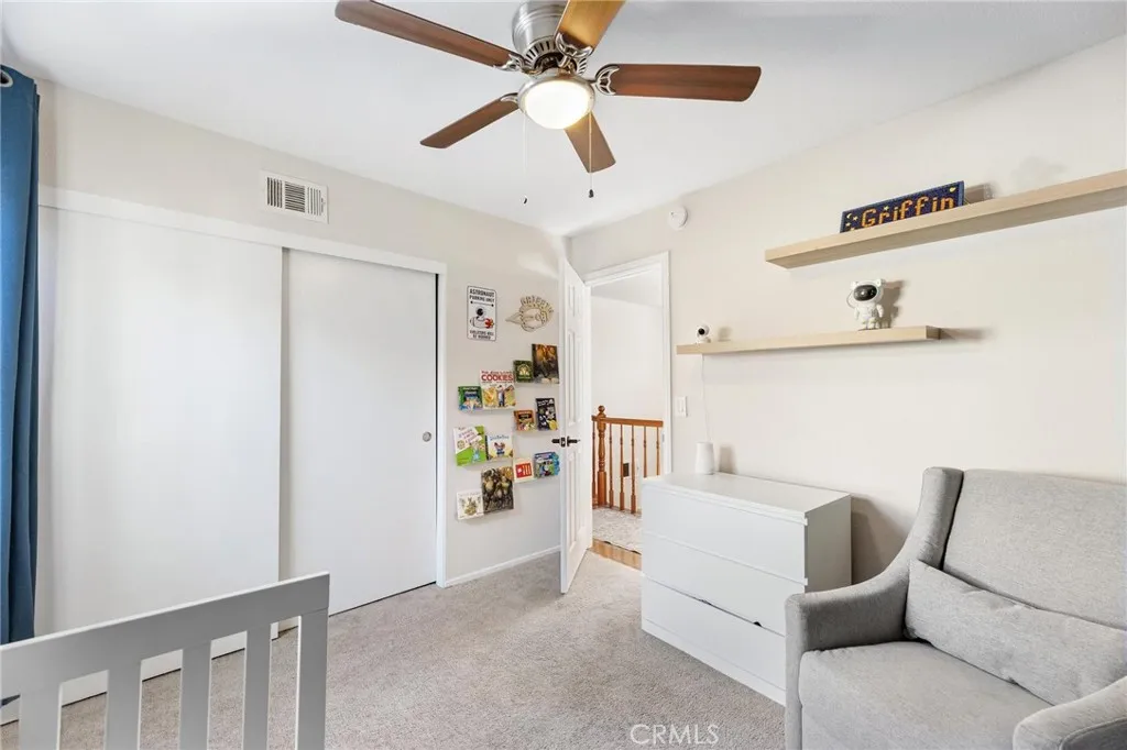 28205 Stonington Lane, Saugus, California 91350 home-pic-31