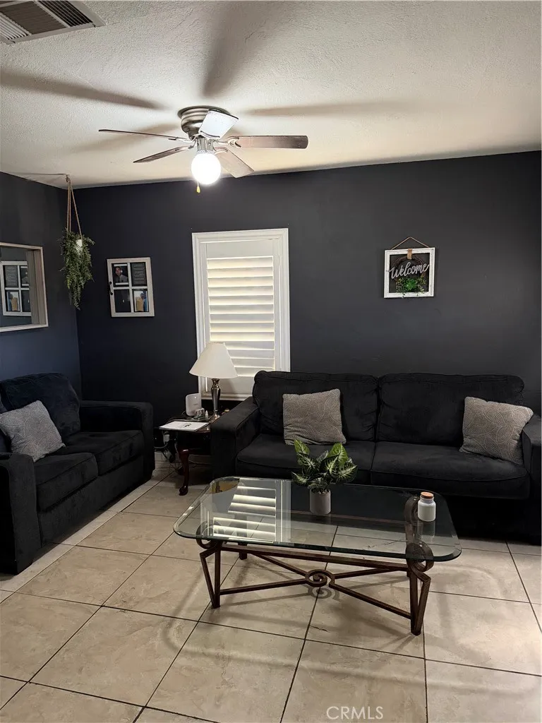 1335 Massachusetts, San Bernardino, California 92411 home-pic-2