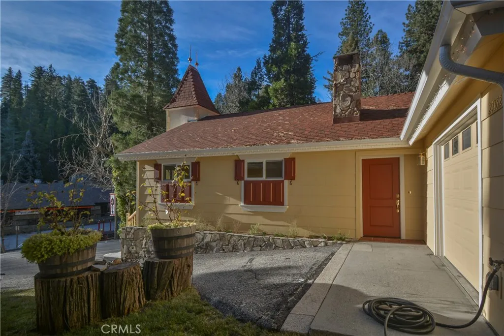 27162 State Highway 189, Blue Jay, California 92317 home-pic-3