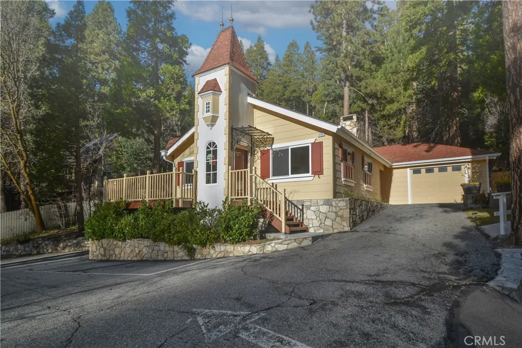 27162 State Highway 189, Blue Jay, California 92317 home-pic-1