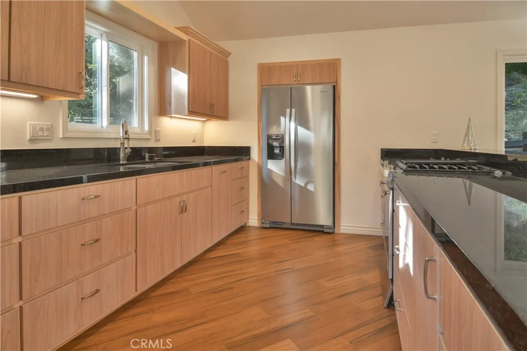 27162 State Highway 189, Blue Jay, California 92317 home-pic-8