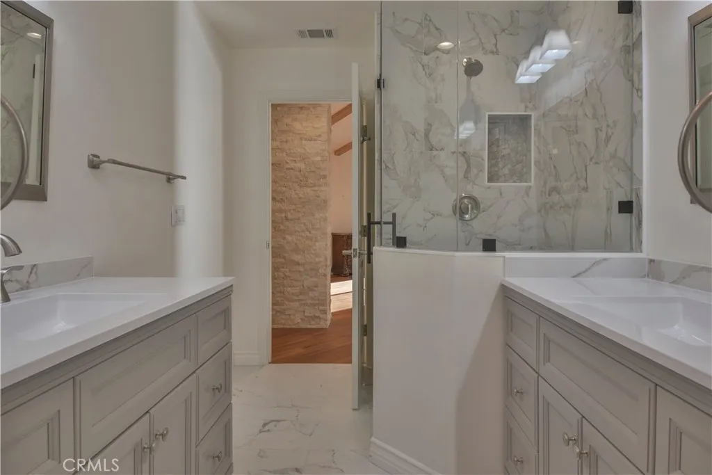 27162 State Highway 189, Blue Jay, California 92317 home-pic-17
