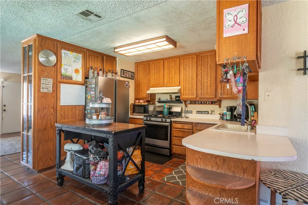 5963 Rosario Street, Chino, California 91710 home-pic-7