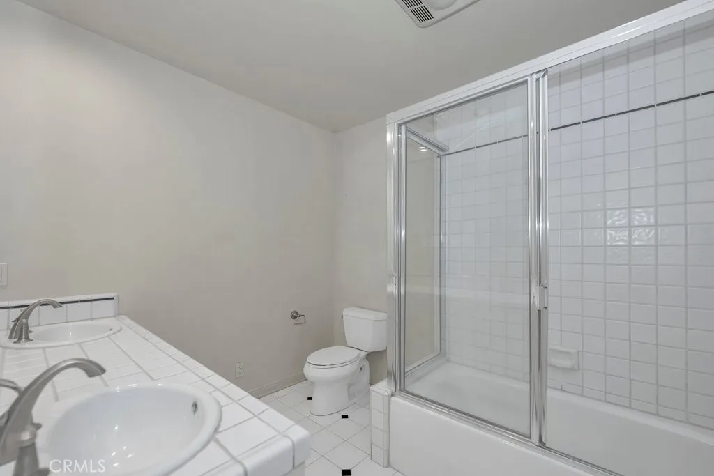 5504 Donna Avenue, Tarzana, California 91356 home-pic-23
