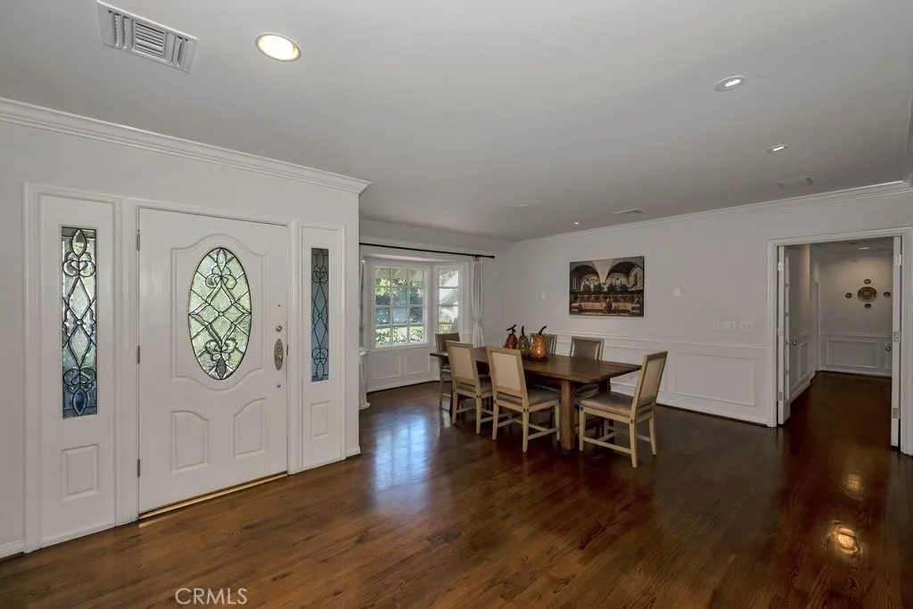 5504 Donna Avenue, Tarzana, California 91356 home-pic-5