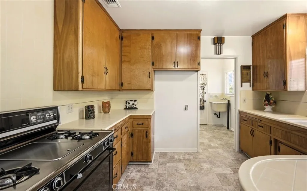 443 Myrtle, Glendora, California 91741 home-pic-18