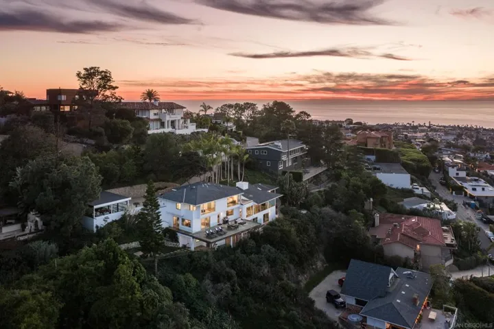 1642 Valdes Dr., La Jolla, California 92037