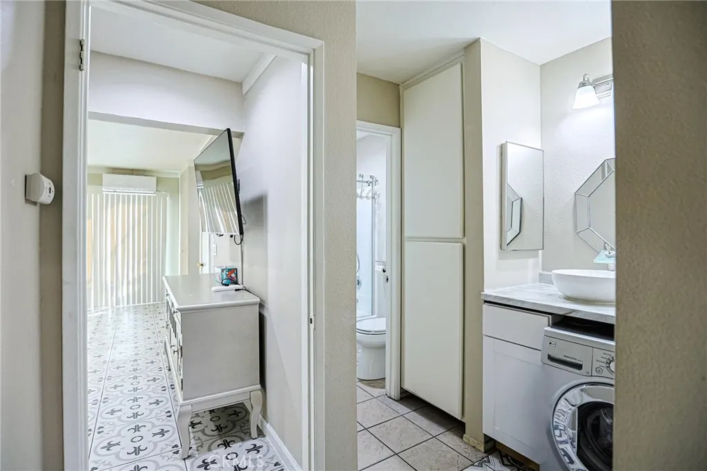 631 N Bristol 62, Santa Ana, California 92703 home-pic-13