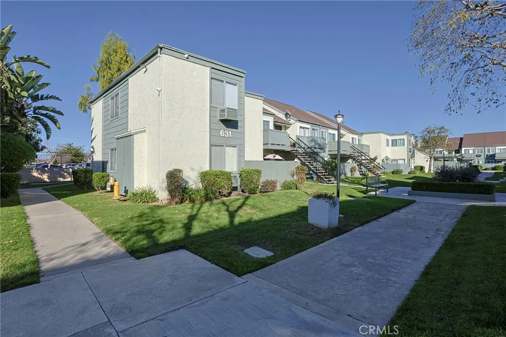 631 N Bristol 62, Santa Ana, California 92703 home-pic-6