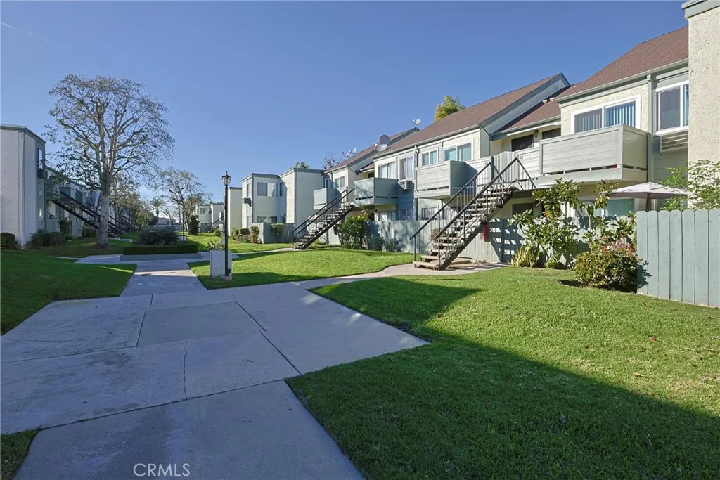 631 N Bristol 62, Santa Ana, California 92703 home-pic-8