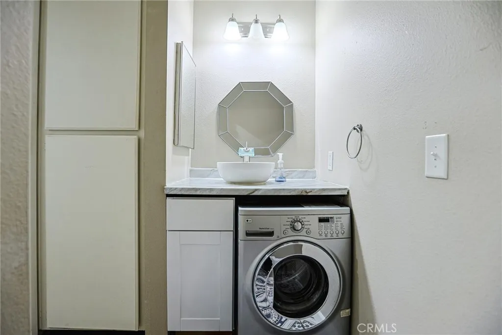 631 N Bristol 62, Santa Ana, California 92703 home-pic-14