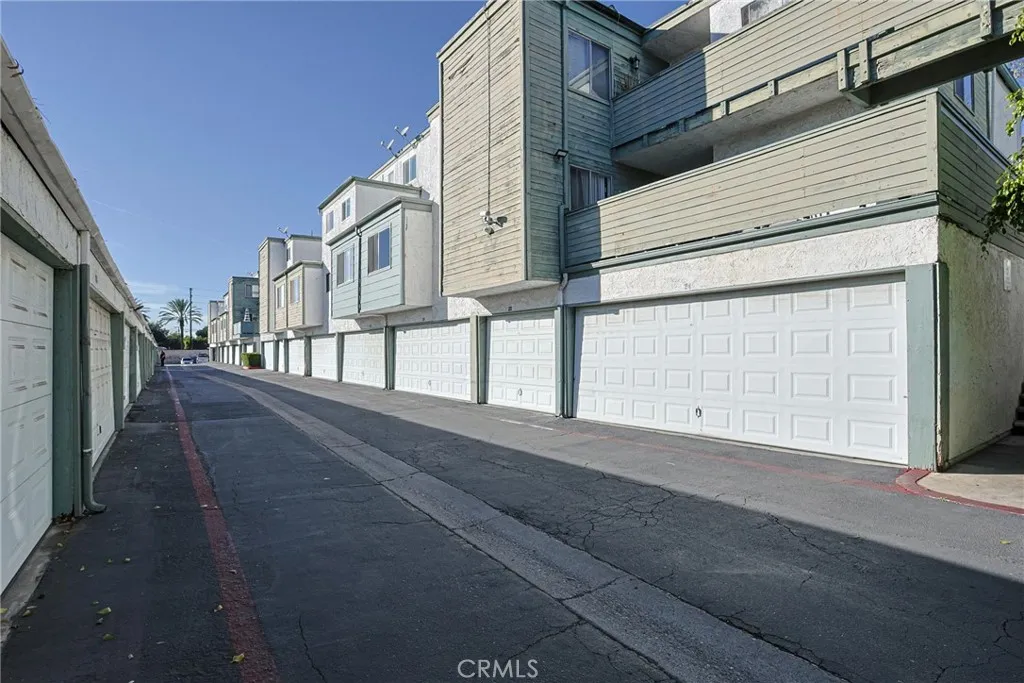 631 N Bristol 62, Santa Ana, California 92703 home-pic-20