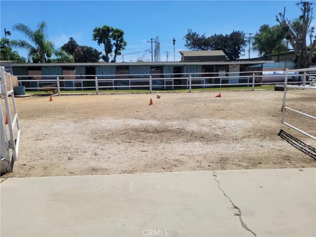 Private arena with wide gates