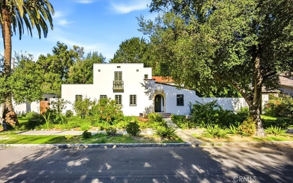 489 W 6th, Claremont, California 91711 home-pic-1