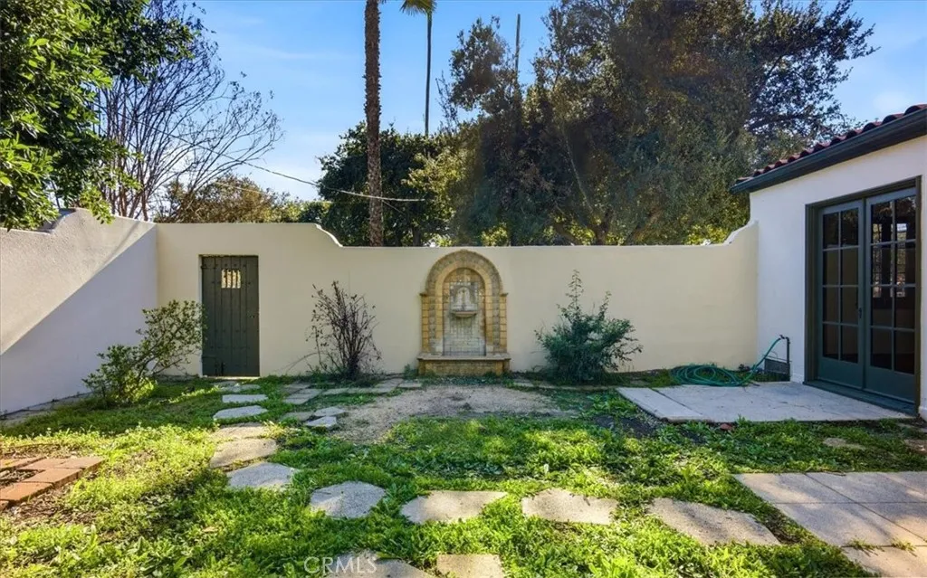 489 W 6th, Claremont, California 91711 home-pic-53