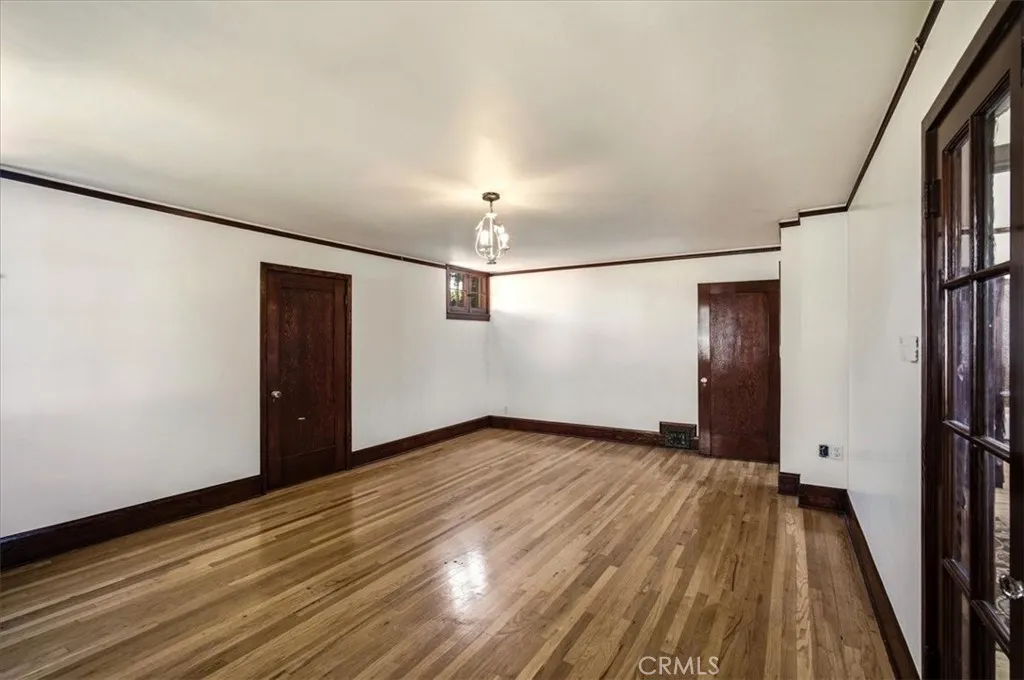 489 W 6th, Claremont, California 91711 home-pic-37