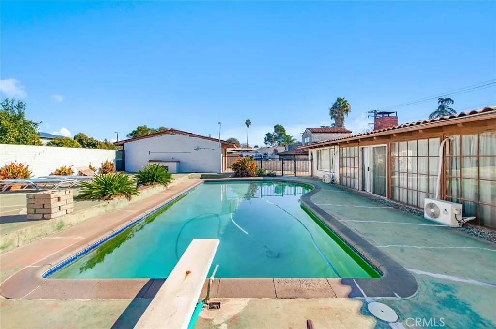1885 W 9th, Upland, California 91786 home-pic-35