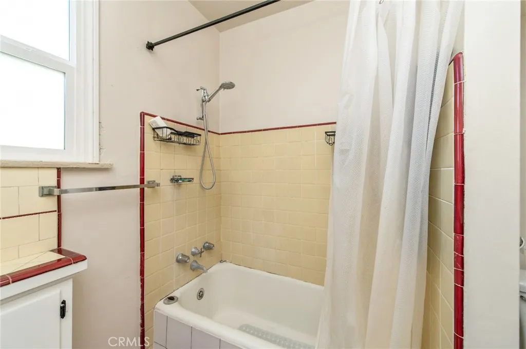 1885 W 9th, Upland, California 91786 home-pic-24