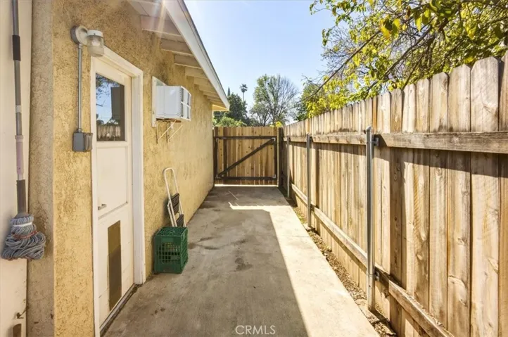 4363 Santee, Riverside, California 92504