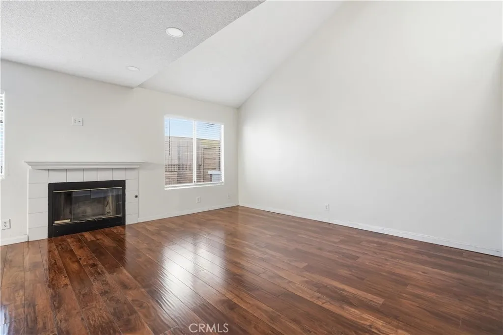 9826 California, South Gate, California 90280 home-pic-19
