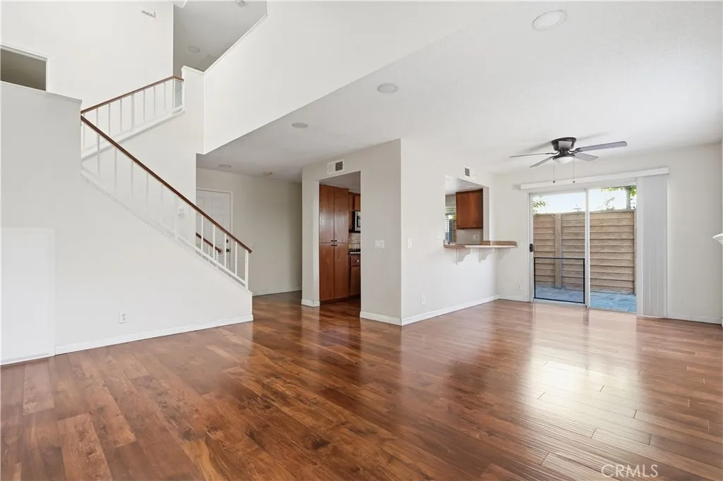 9826 California, South Gate, California 90280 home-pic-20