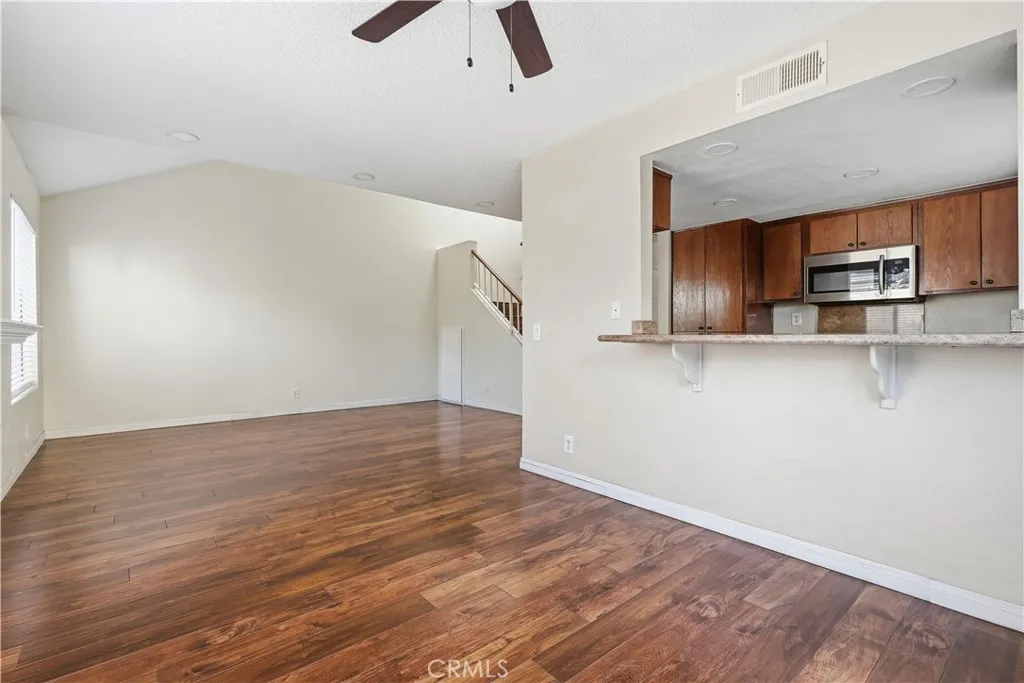 9826 California, South Gate, California 90280 home-pic-22