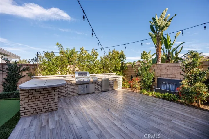 2017 Picasso, Santa Ana, California 92704