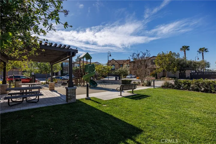 2017 Picasso, Santa Ana, California 92704