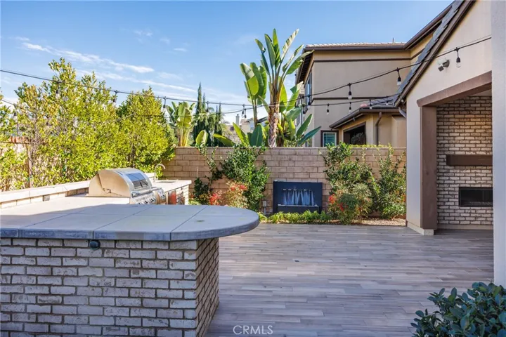 2017 Picasso, Santa Ana, California 92704