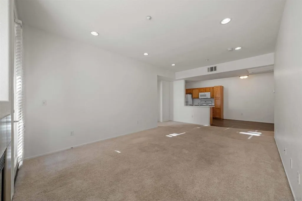 41410 Juniper St. 123, Murrieta, California 92562 home-pic-9
