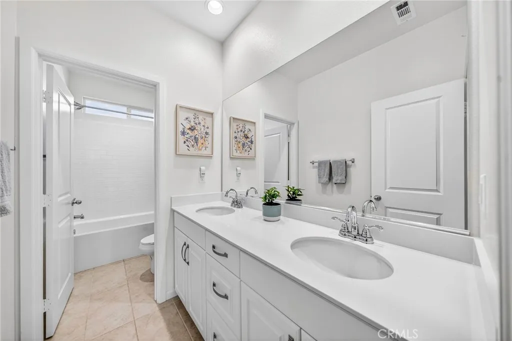 36316 Beacon Light Way, Wildomar, California 92595 home-pic-35