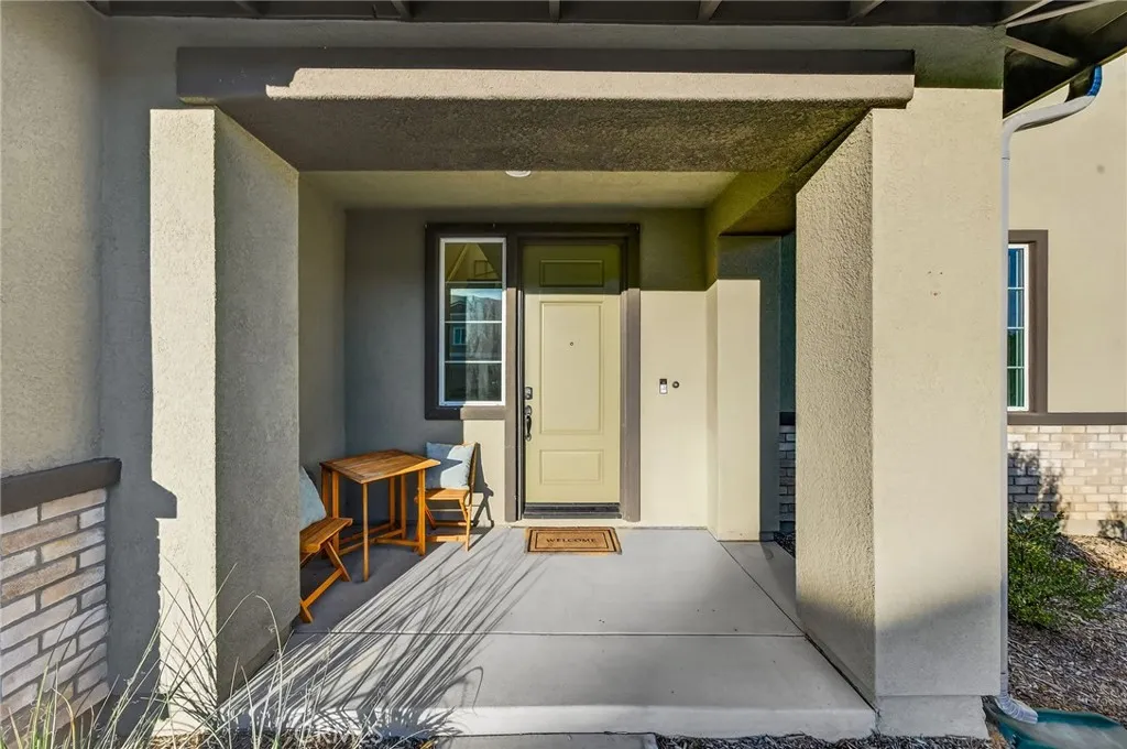 36316 Beacon Light Way, Wildomar, California 92595 home-pic-2