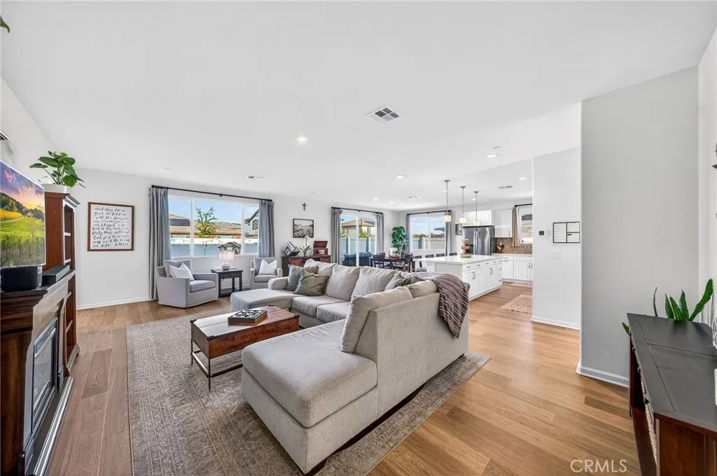 36316 Beacon Light Way, Wildomar, California 92595 home-pic-11