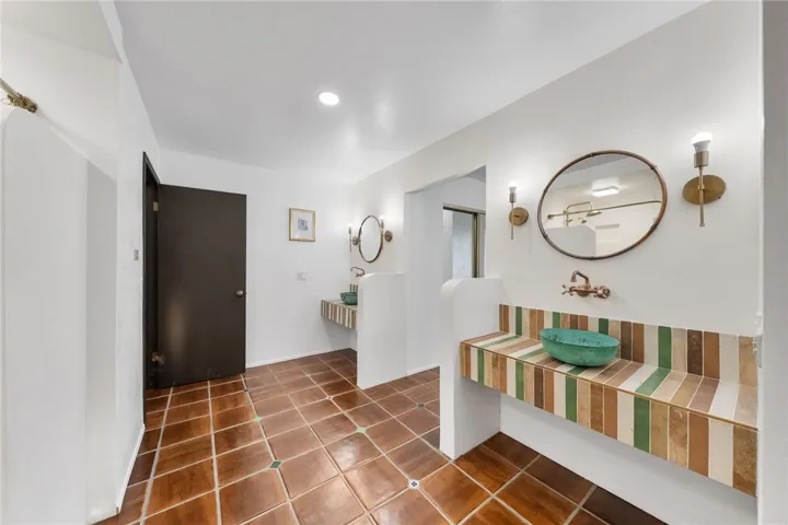 1650 Winterwarm Drive, Fallbrook, California 92028