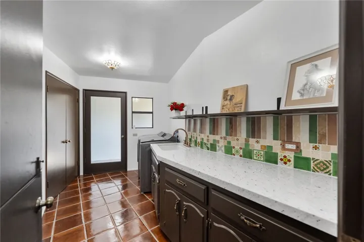 1650 Winterwarm Drive, Fallbrook, California 92028