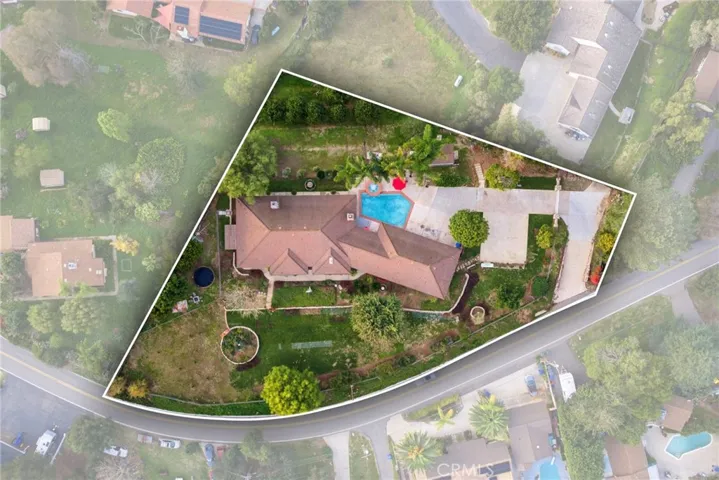 1650 Winterwarm Drive, Fallbrook, California 92028