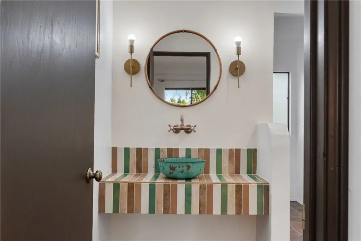 1650 Winterwarm Drive, Fallbrook, California 92028
