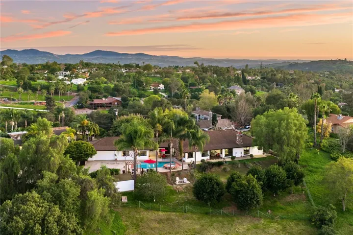 1650 Winterwarm Drive, Fallbrook, California 92028